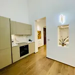 Apartment Suite169 Gold