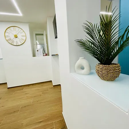 Suite169 Gold باري